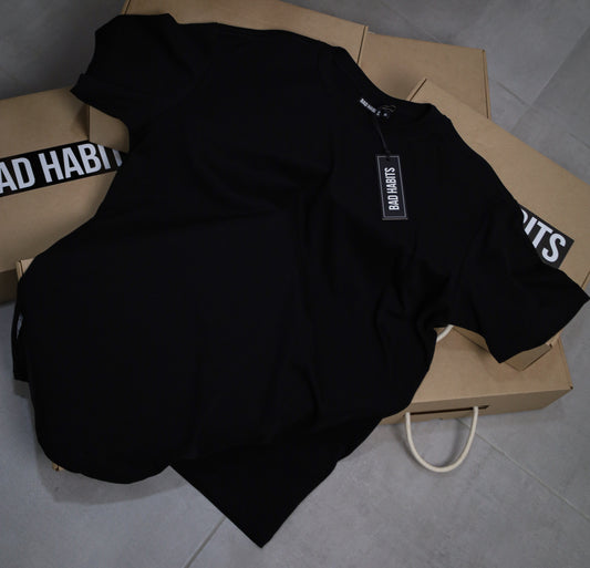 BLACK PLAIN BASIC T - SHIRT